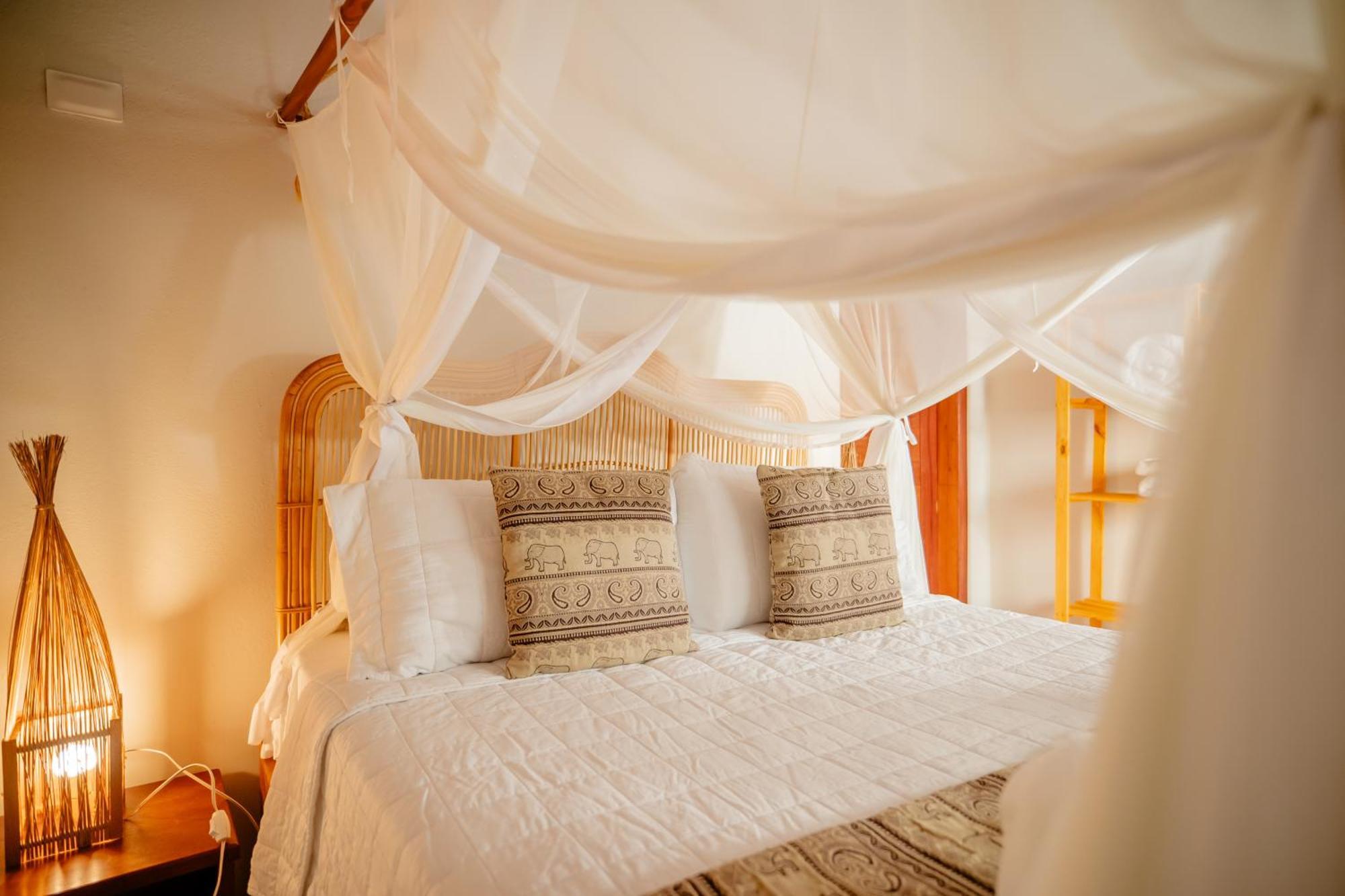 Pousada Villa Taina - Arraial D'Ajuda, Bahia Порту-Сегуру Екстер'єр фото